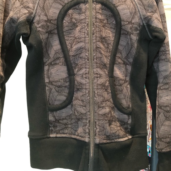 Lululemon Scuba Hoodie 4 - Picture 2 of 2